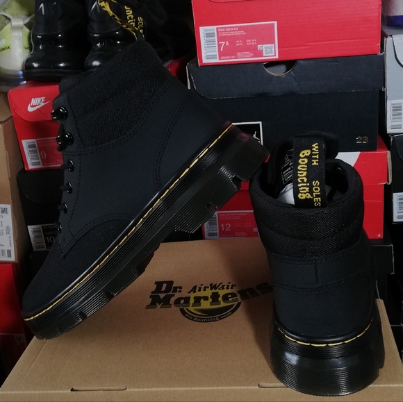 Dr. Martens Other - DR. MARTENS RAKIM BLACK MEN US SIZE 8 BRAND NEW IN BOX